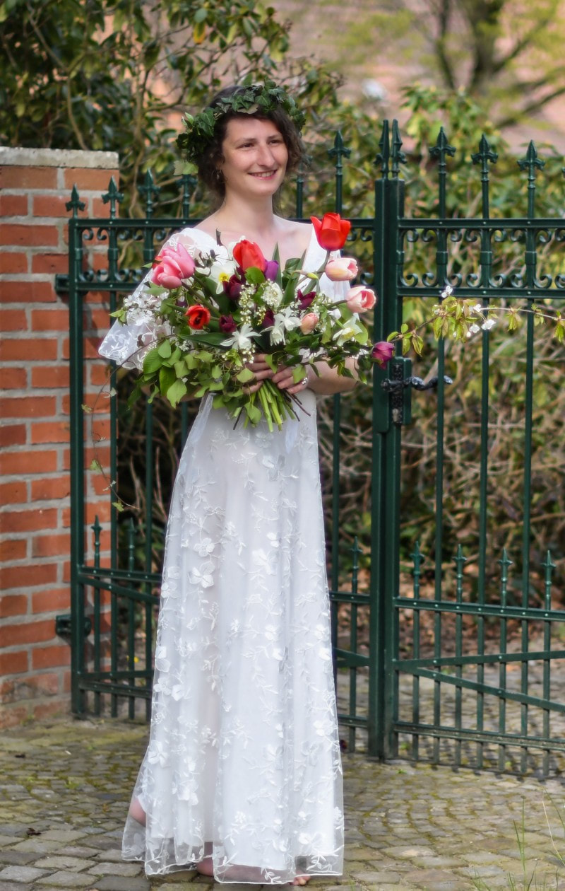 Brautstrauß mit Tulpen, Narzissen & Efeu